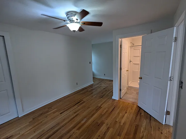 127 S Peninsula Dr #4 — Photo 6