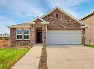 411 Pendant Dr, Royse City, TX 75189