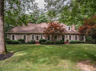 6 Salisbury Way, Farmington, CT 06032