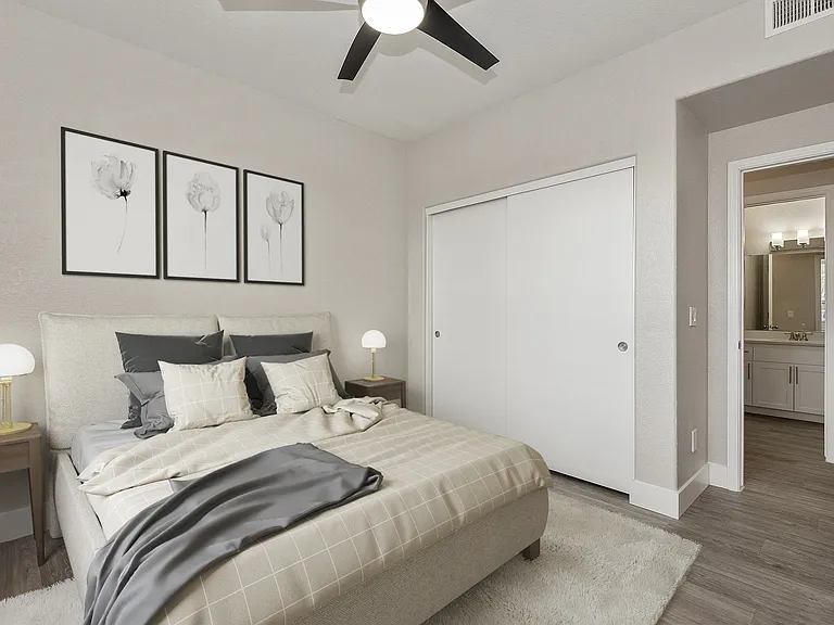 The Retreat Apartments — Photo 8