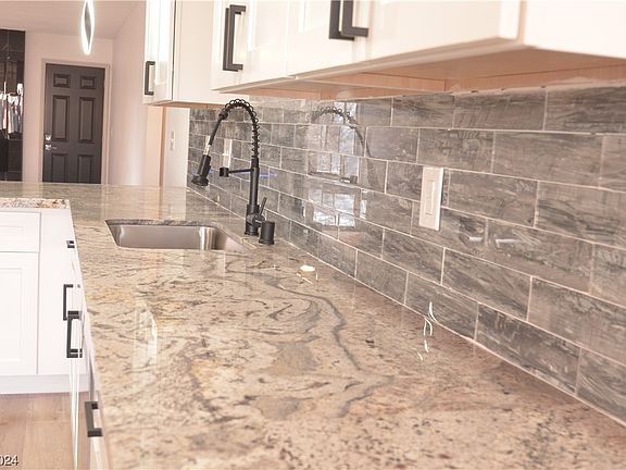 5th image of 3649 Castille St