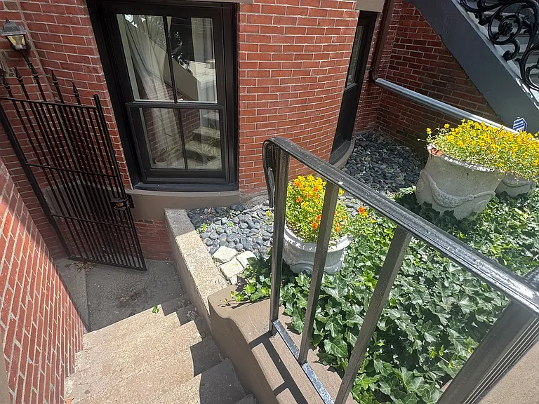 100 E Brookline St #1 — Photo 20