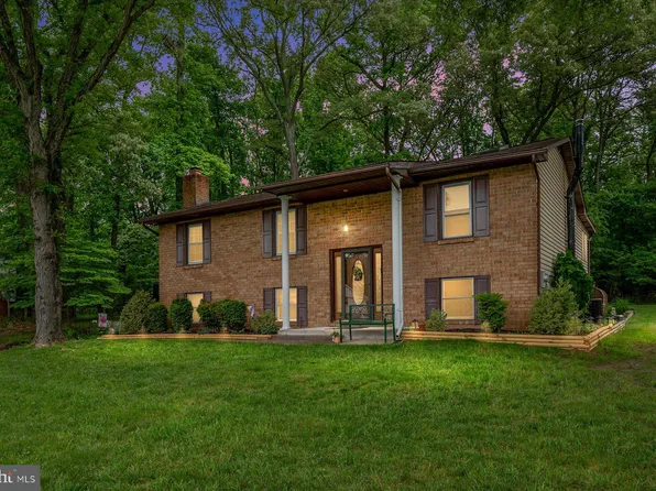 134 Circle Rd, Pasadena, MD 21122