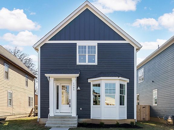 2nd image of 1365 Carrie Ave