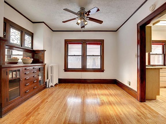 formal dinning room