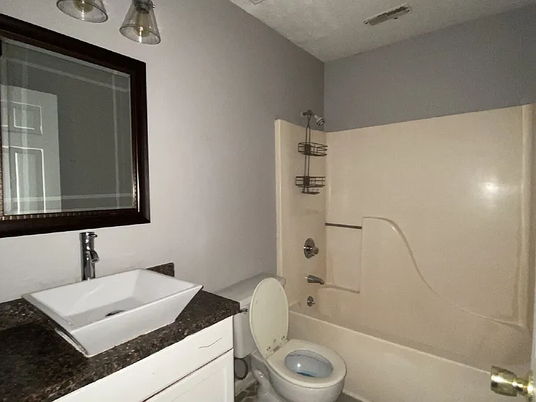 109 Gail St — Photo 6