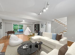 3425 Slade Run Dr, Falls Church, VA 22042