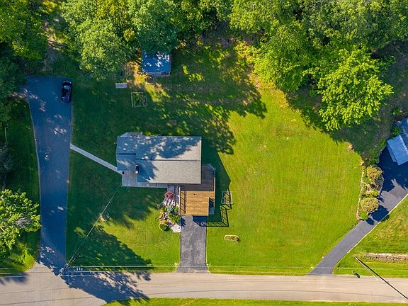 2nd image of 159 Cypress Dr
