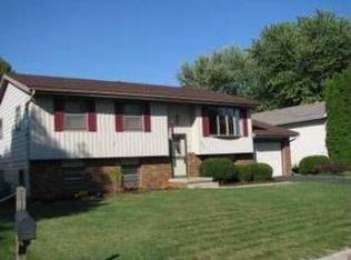 1810 Johnson Dr, Normal, IL 61761