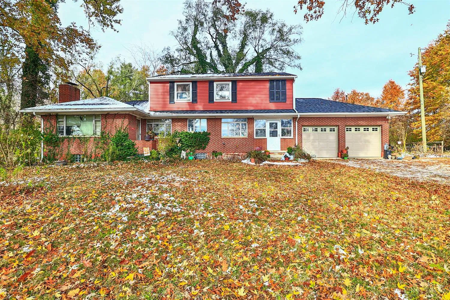 2594 Ireland Rd photo 1