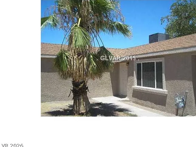 641 National St — Photo 1