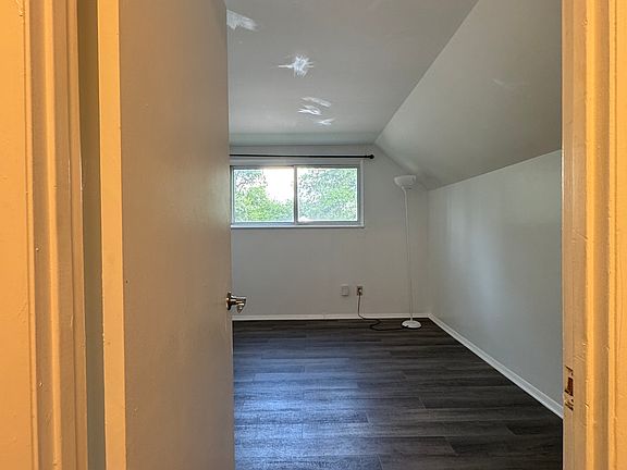 4th image of 6532 Penick Dr