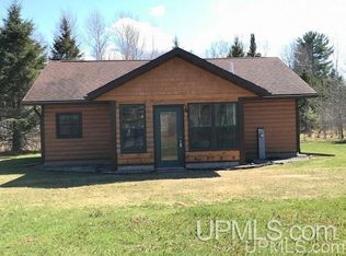 112 White Tail Ln, Iron River, MI 49935