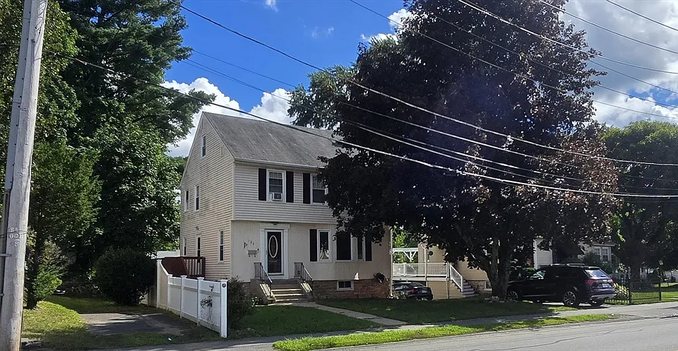 162 June St