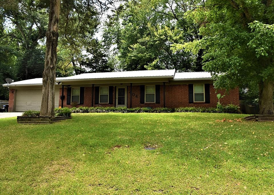1st image of 404 Indian Creek Dr