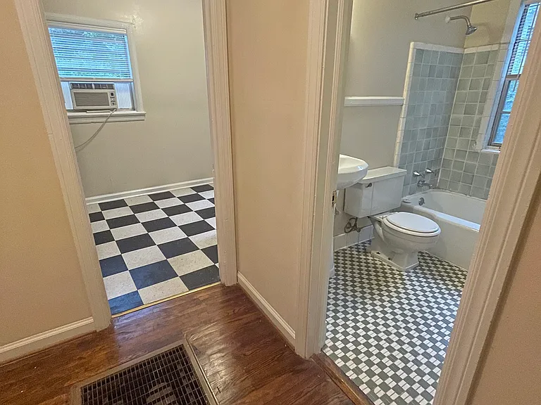 912 Oxmoor Rd #3 — Photo 33