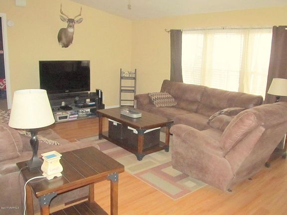 4th image of 2152 W Reading Ct