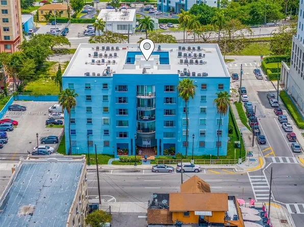 501 SW 1st St APT 308, Miami, FL 33130