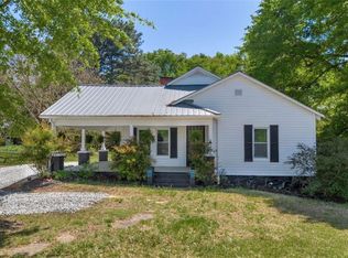 1097 Mize Rd, Toccoa, GA 30577