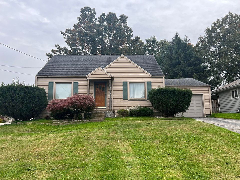 1st image of 2357 W Manor Ave