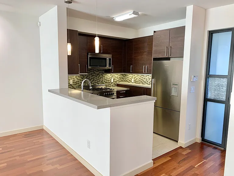233 Franklin St #405 — Photo 5
