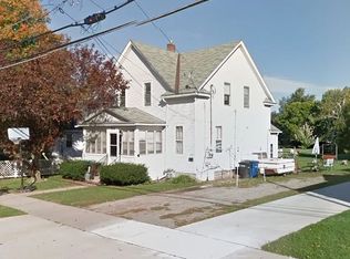 314 W 19th Ave, Oshkosh, WI 54902