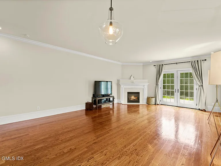 26 Edgewood Ave #1 — Photo 7