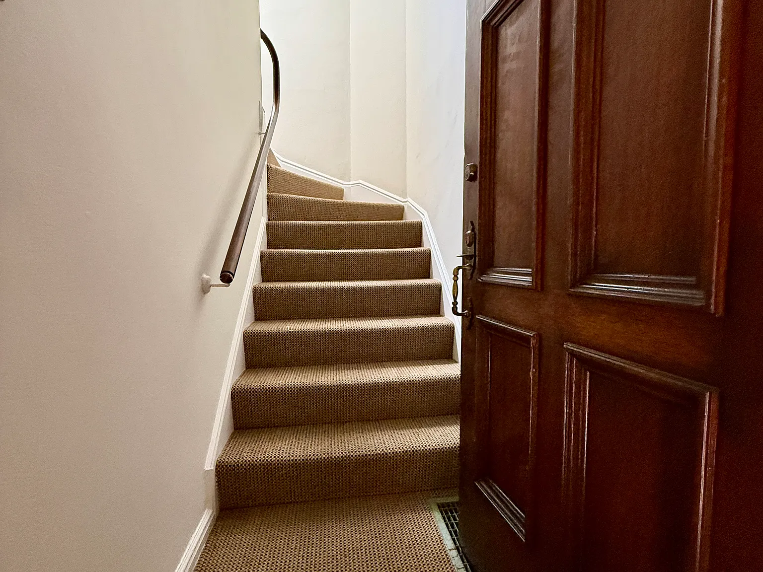 1 bed, $4,650 — Photo 2