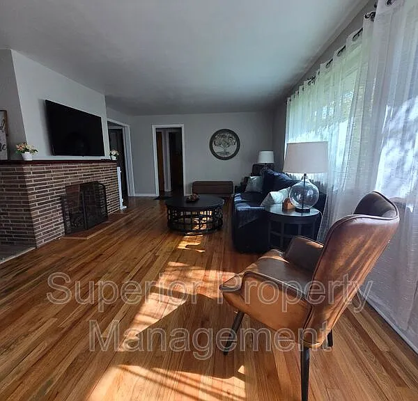 2781 Deming Blvd — Photo 2