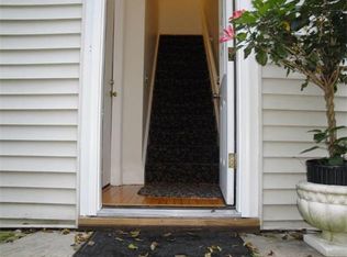 11 Albrecht Ln, East Brunswick, NJ 08816