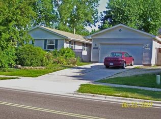 3217 Rice Creek Rd, New Brighton, MN 55112