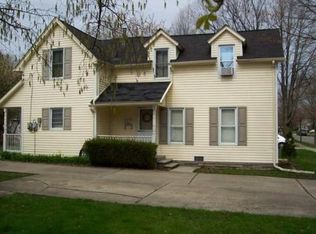 105 Muir Rd, Grosse Pointe Farms, MI 48236