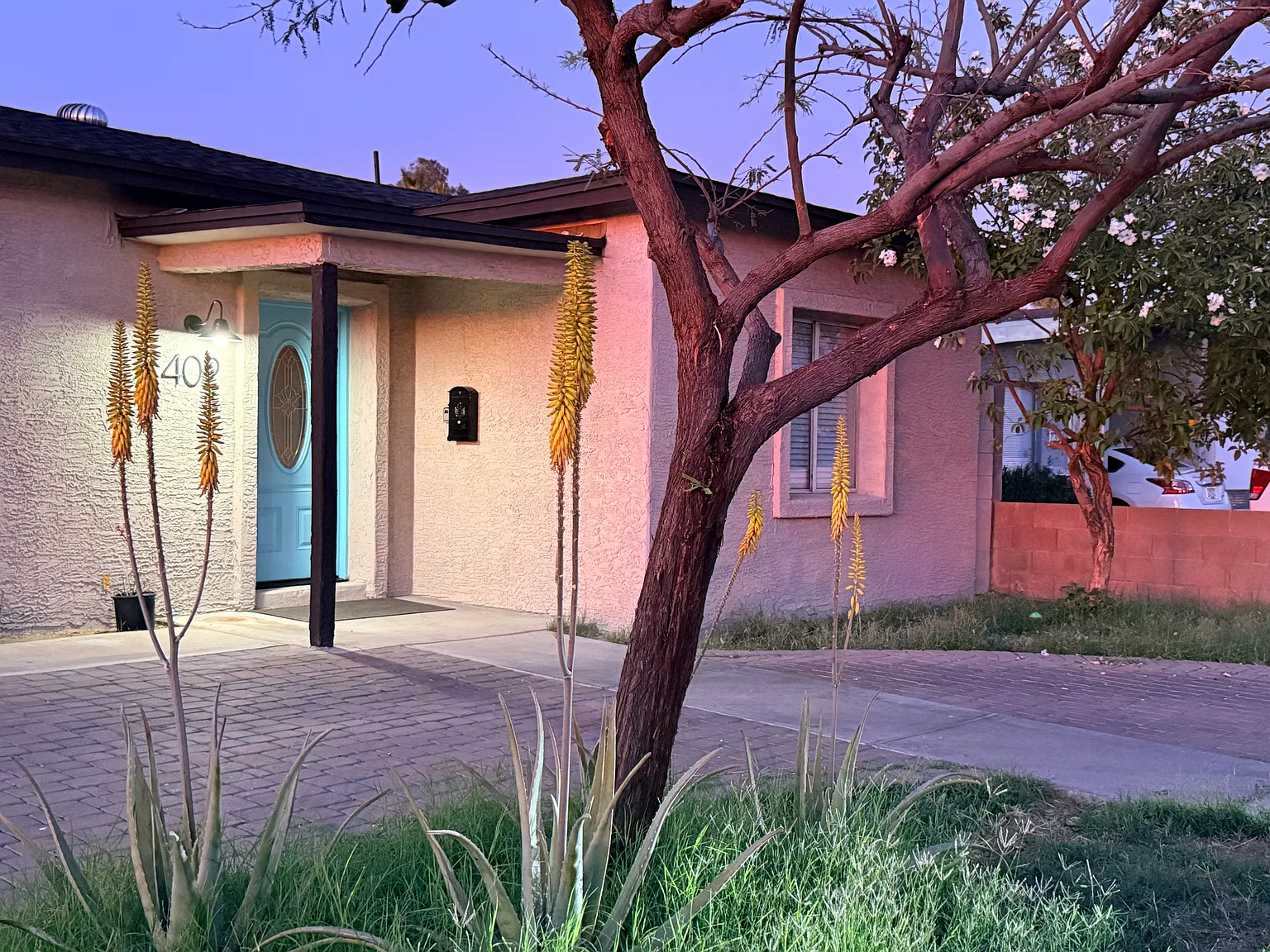 3 bed, 1330 sqft, $2,250 — Photo 1