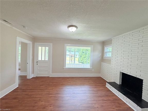 2nd image of 338 Watkins St