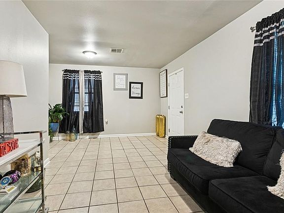 3rd image of 4619 Citrus Dr
