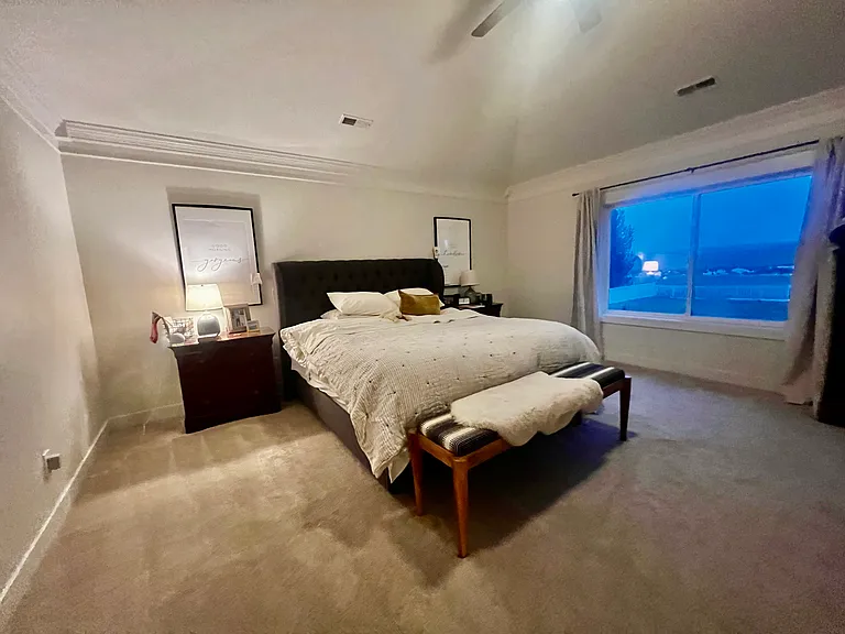 Mater bedroom