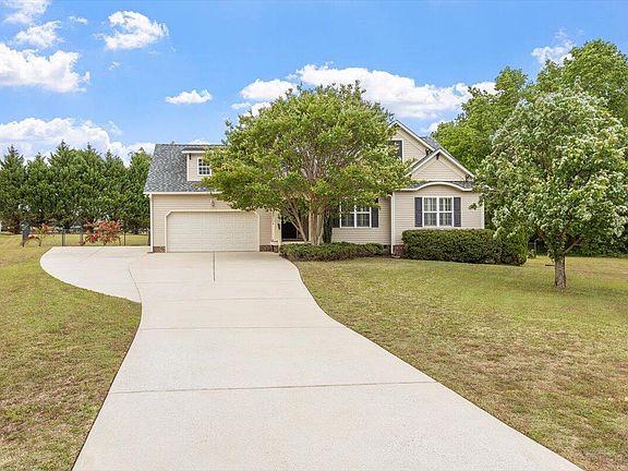 2nd image of 31 Brenda Ct