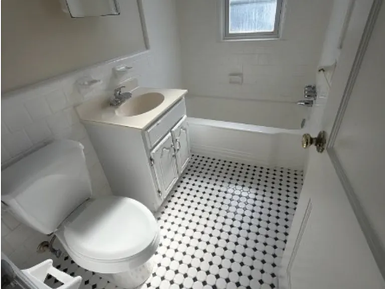 4004 Beecher St NW #303 — Photo 9