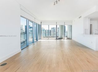 90 SW 3rd St APT 4004, Miami, FL 33130