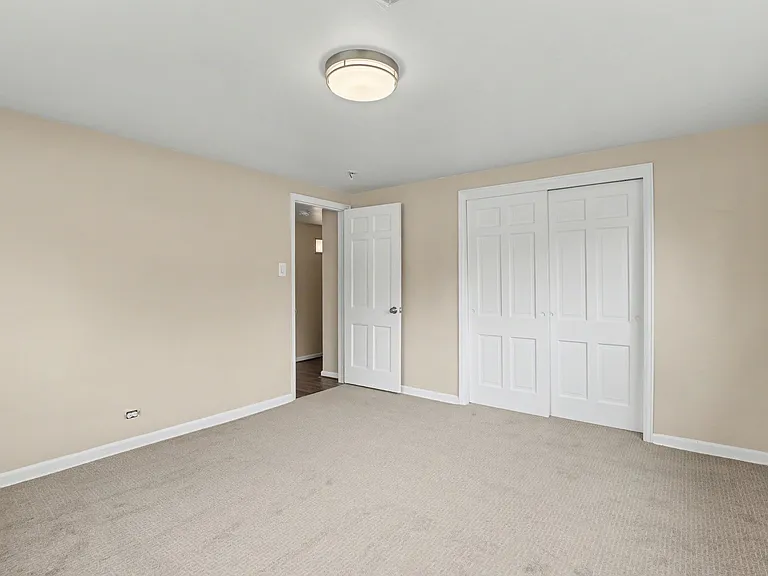 900 S Harrison St — Photo 9