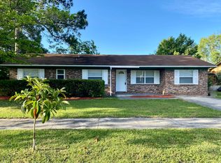 8438 Rockland Dr, Jacksonville, FL 32221