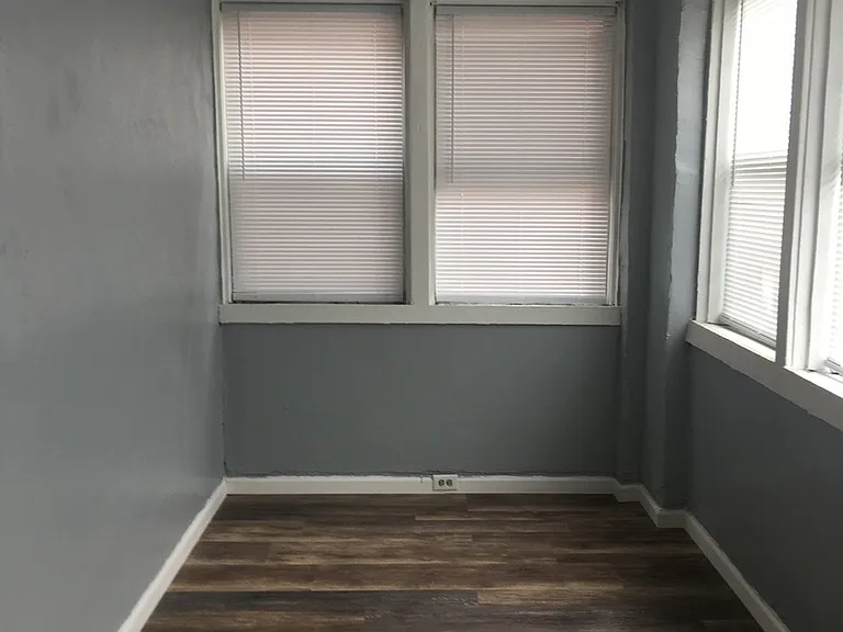 4217 Grand Blvd. — Photo 13