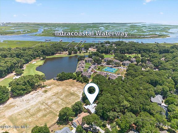 5th image of 706 Oyster Bay Drive