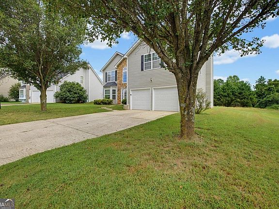 2nd image of 1017 Balsam Wood Trl