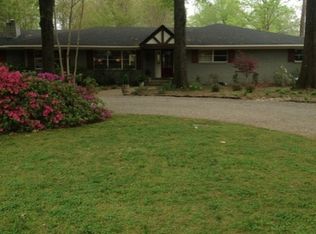 5150 Barry Rd, Memphis, TN 38117