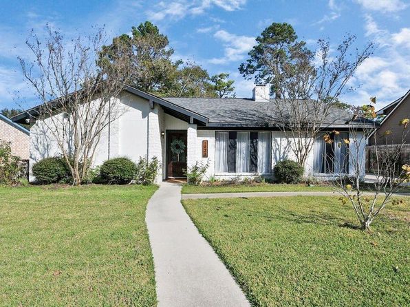 1971 Round Spring Dr