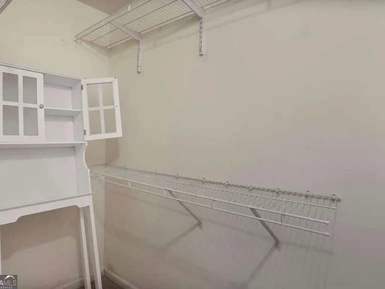 3756 Old Oak Ct — Photo 13