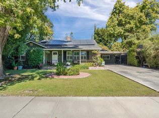 1076 W Myrtle Ave, Visalia, CA 93277