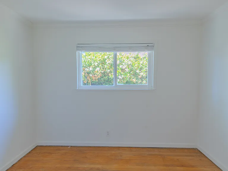 6944 Cedar Ln — Photo 15