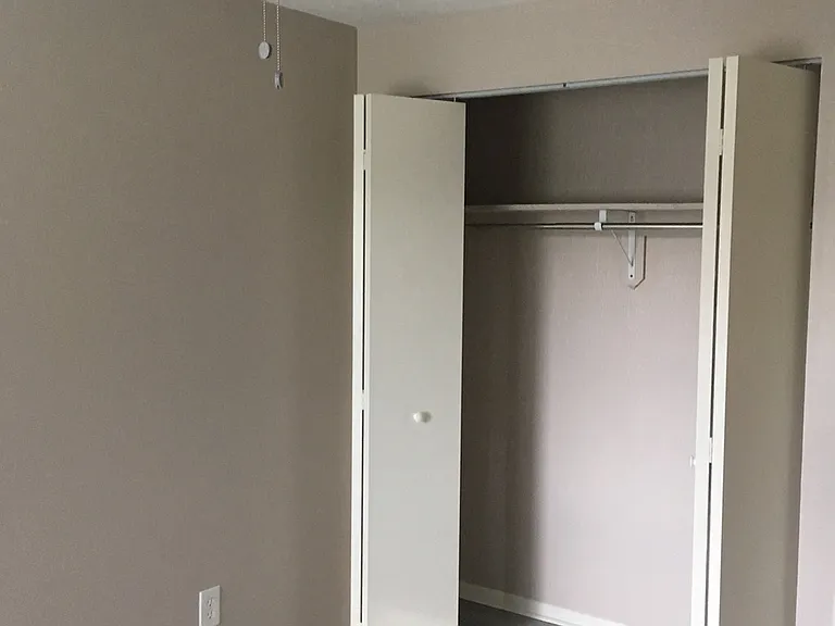 Stoney Creek Apartments — Photo 70